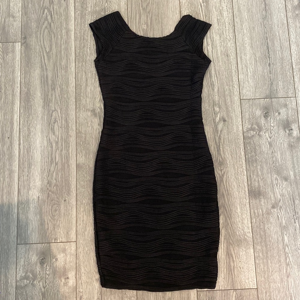 Black fitted dress size small